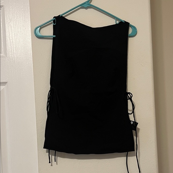 Weekday Black Top - Picture 1 of 4